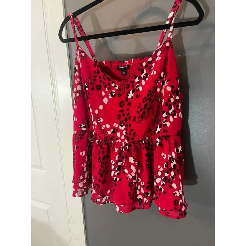 Torrid size 2 pink leopard print tank top blouse - Picture 1 of 4